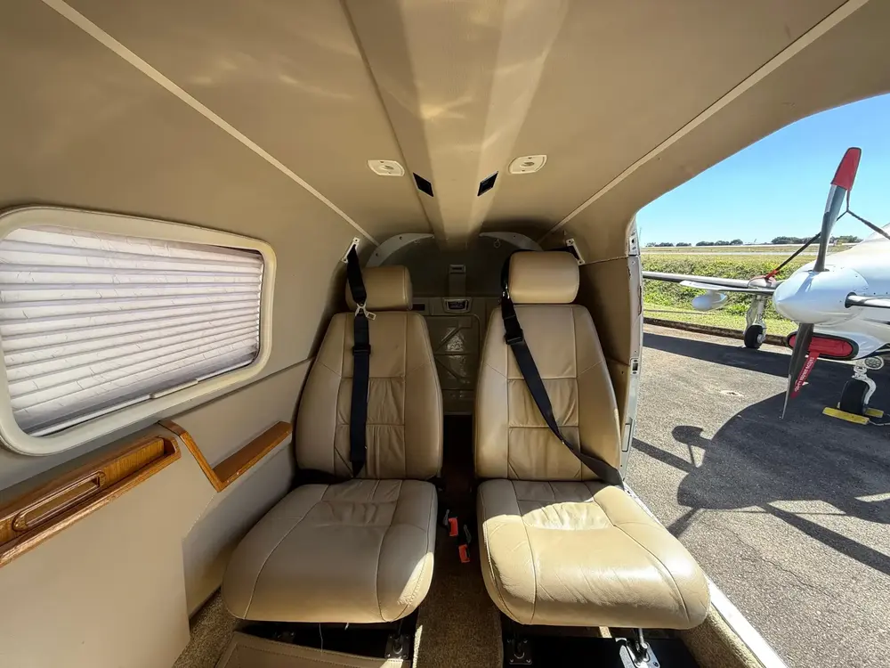 7929/piper-6x-2005-flightmarket-id-7929-24425.webp