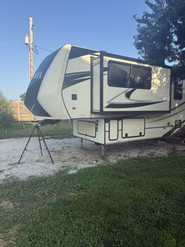 Thumbnail of RV