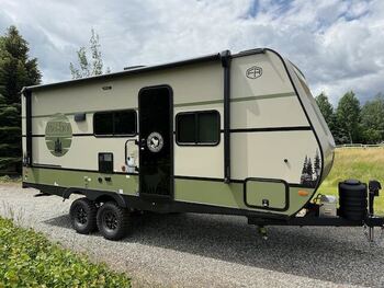 Thumbnail of RV
