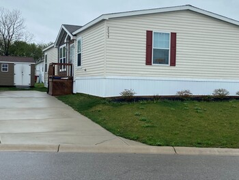 Thumbnail of mobile home
