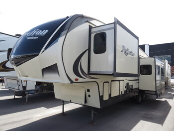 Thumbnail of RV